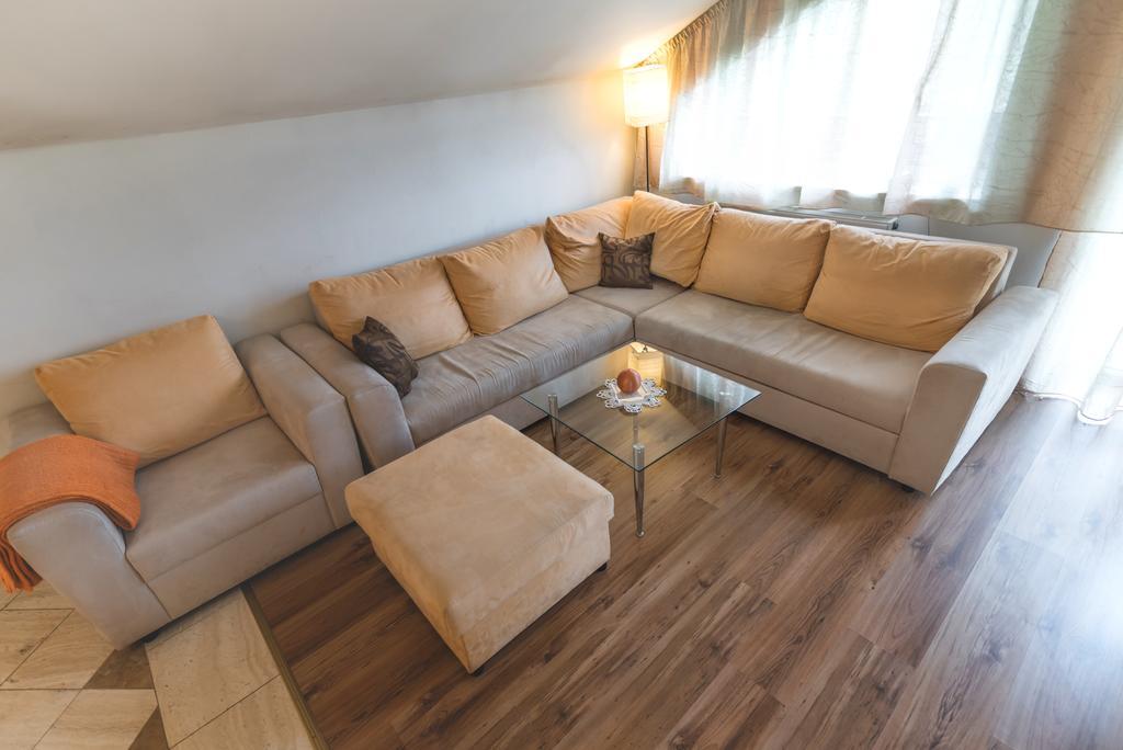 Apartman Relax สมิชานี ภายนอก รูปภาพ